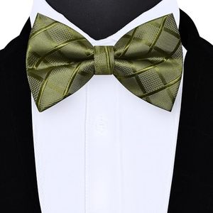 Ensemble Nœud <span class=keywords><strong>Papillon</strong></span> et Pochette de Costume Gusleson Vert Olive, en Soie à Carreaux, Pré-noué et Ajustable, pour Mariage, avec Boutons de Manchette pour Homme - Product Image 3