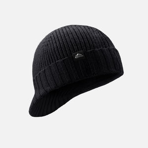 Moda de invierno Visera corta Parche bordado logo Warm Skullies Knitted Beanie Cap Hat para hombres - Product Image 6