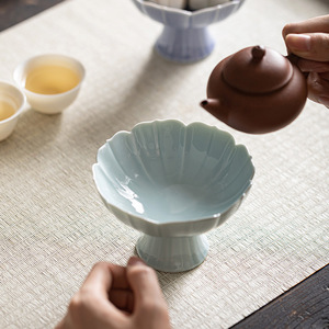 Ceramic Fruit Plate Lotus Shaped High Footed Porcelain Dessert <b>Snack</b> <b>Tray</b> For Wedding Tea Ceremony - Product Image 4