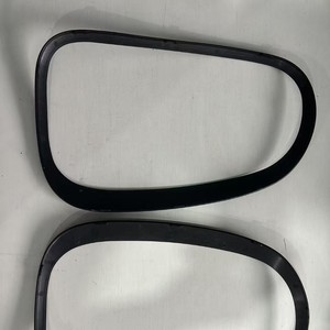 Mini bisel para luz trasera 63129812631/52109806936, plástico negro galvanizado para modelos R60 2011-2016, fijación con tornillos - Product Image 2
