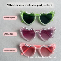 Kit d'accessoires d'anniversaire Stiedey pour reine des fêtes : Écharpe rose scintillante, lunettes de soleil en plastique avec perles en forme de cœur, serre-tête en cristal étincelant, cadeaux de fête