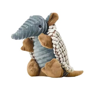 Jouet à mâcher pour chien Kinghon en peluche - Corde en coton interactive qui couine avec design en peluche de pangolin - Product Image 1