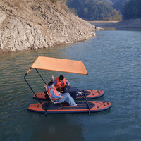 Bateau gonflable à double coque avec moteur hors-bord électrique et planches à pagaie pour les loisirs