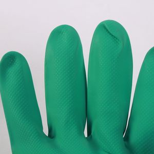 Gants en caoutchouc nitrile vert 50 cm, bouts des doigts texturés, pour le nettoyage et l'usage industriel - Product Image 2