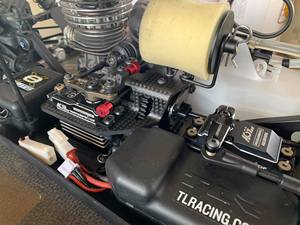 AGFRC A81BHMW Motor sin Escobillas Impermeable IP67 de 0.085s con Engranajes de Acero de Alto Torque de 45kg para Autos y Barcos RC 1/8 - Product Image 6