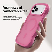 Étui de protection magnétique antichoc en TPU avec design transparent et gravures pour 16 Pro Max