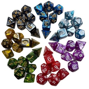 Dados Poliédricos (7 Piezas) con Esquinas Redondeadas, Diseño de Mito, Patrón de Mármol, Colores Transparentes Surtidos, Incluye Todos los Dados Estándar - Product Image 5