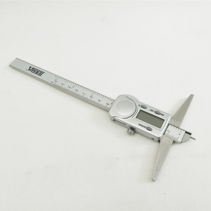 Calibrador Digital Tema 0-150mm 200mm 300mm, Medidor de Profundidad Electrónico, Resistente al Agua y al Polvo - Product Image 1
