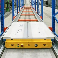 Chariot radio guidé durable pour entrepôt, avec batterie au lithium fer phosphate, pour la réception automatisée et l'insertion en stockage en allées profondes, offrant 8 heures d'autonomie