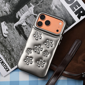 Étui de téléphone Zenos en similicuir métallisé 360° avec décor floral 3D à rivets, protection intégrale vintage en relief - Product Image 3