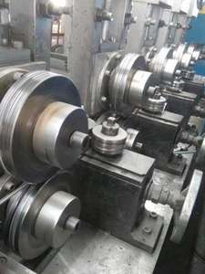 ลูกกลิ้งเหล็กคาร์ไบด์ซีเมนต์สำหรับโรงกลิ้งเหล็กลูกกลิ้งไกด์ทนต่อการเกิดออกซิเดชัน - Product Image 6