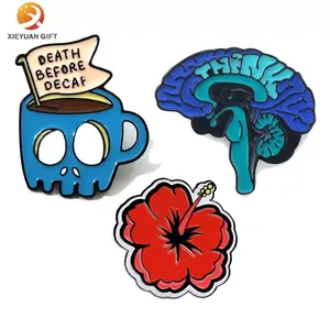 Nouveaux produits Logo Anime Badges dessin animé patchs broche infirmière paillettes Badge émail broche