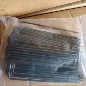 Agrafes de jardinage en métal de type U de 6 pouces, peintes, galvanisées, revêtues de vinyle vert, pour gazon et pelouse, qualité DIY - Product Image 1