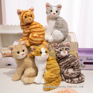 Nuevo Juguete de Peluche de Gato Tricolor Sentado de la Serie de Gatos Adorables, Simulación Realista, de Poliéster, para Mayores de 5-7 Años, Venta al por Mayor Transfronteriza, de Gran Demanda - Product Image 4