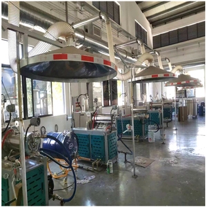 Bán buôn Chất lượng cao ô tô dung môi Cơ Sở Lớp phủ Acrylic chất lỏng tự động sơn cho xe ô tô phun ứng dụng - Product Image 5