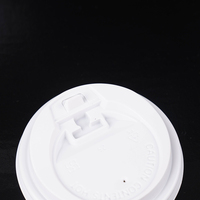 Couvercles plats en plastique PS jetables écologiques à bas prix pour tasses à thé, café et boissons chaudes, anti-fuite, avec interrupteur rabattable