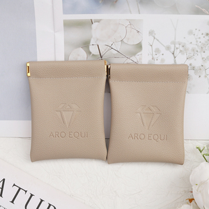 Tùy Chỉnh Dập Nổi Logo PU Da Gương Đồ Trang Sức Lưu Trữ Đóng Cửa Nam Châm Pouch Màu Be PU Lip Gloss Đồng Hồ Bụi Da Túi - Product Image 1