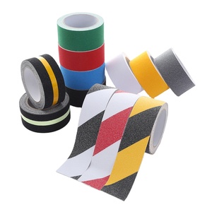 Bande réfléchissante antidérapante imperméable en PET, 5 cm * 5 m, noir et jaune, adhésif en caoutchouc simple face, bande réfléchissante antidérapante d'avertissement - Product Image 6