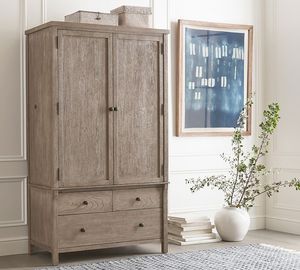 Toulouse Armoire garde-manger Armoire 2 portes en bois massif manufacturé Grande armoire de rangement avec 3 tiroirs - Product Image 1