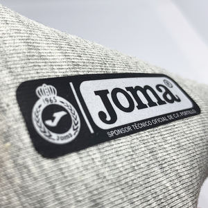 Etiquetas de ropa de goma suave de silicona en relieve con logotipo 3D de alta calidad personalizado insignias Premium - Product Image 3