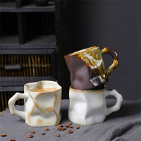 Tasse à café en grès d'inspiration vintage couvercle de conception de forme spéciale irrégulière cadeau de thé approvisionnement transfrontalier haute valeur de couleur en céramique