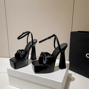 Nouvelles Sandales Blanches 2024 à Plateforme et Talon Épais avec Nœud pour Femmes - Product Image 2