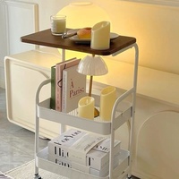 Table d'appoint mobile avec panier de rangement à 2 niveaux, table d'appoint roulante, structure en métal, roulettes verrouillables, table basse mobile pour salon