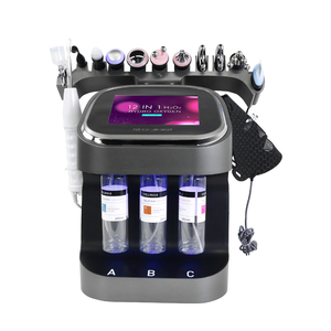 Appareil multifonctionnel 12 en 1 pour le soin du visage à jet d'oxygène avec blanchiment de la peau, anti-âge, nettoyage en profondeur, machine à oxygène à petites bulles - Product Image 1