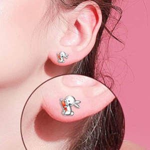 Orecchini a perno con coniglio e carota per donna, design simpatico a forma di animale, accessori per l'orecchio da indossare tutti i giorni - Product Image 2