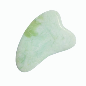 Planche de massage Gua Sha en pierre naturelle Jiacui en forme de V, couleur verte naturelle, grattoir de physiothérapie pour le visage et le corps - Product Image 3