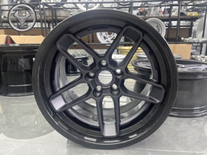 ล้อคาร์บอนไฟเบอร์แท้ 100% ขนาด 17-22 นิ้ว PCD 5x114.3 /120 สำหรับรถแข่ง รุ่นพรีเมียมสั่งทำพิเศษ - Product Image 2