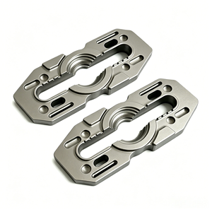 Plaques de réglage personnalisées en acier inoxydable/alliage d'aluminium usinées CNC 5 axes, avec plusieurs couleurs anodisées, pour fixation de moto - Product Image 4