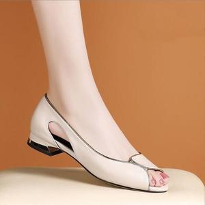 Mode nouvelles sandales en cuir souple Outwear bouche de poisson talons plats chaussures semelle souple bouche de poisson sandales de maman pour les femmes - Product Image 5