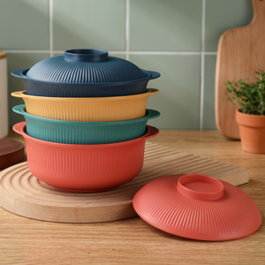 Service de vaisselle jetable Younis en plastique PP moderne de haute qualité, motif rayé fruits, personnalisable, faible MOQ, en stock, pour étudiants - Product Image 3