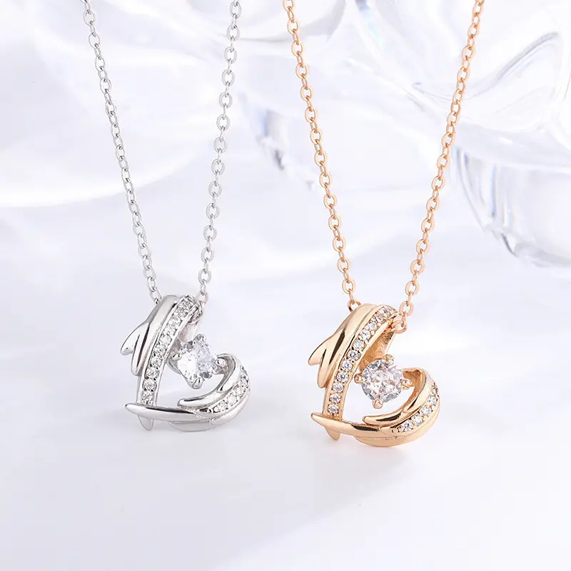 Angel Wings S925 Silver heart necklace Light luxury fashion clavicle chain Rose gold love pendant necklace for women