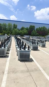 Transformateur triphasé immergé dans l'huile S11-1000KVA 10/0.4, Cuivre ou Aluminium, 380 Volts, 50/60 <span class=keywords><strong>Hertz</strong></span>, Fabricant - Product Image 2