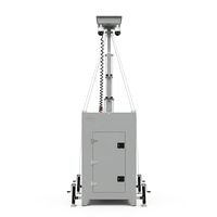 Unité de surveillance vidéo mobile compacte avec mât de 6 m, panneaux solaires en option pour événements publics