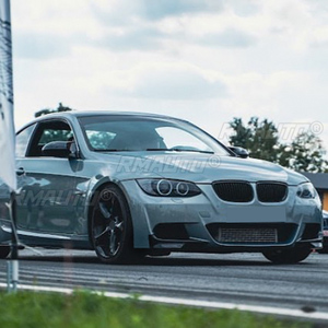 ลิ้นกันชนหน้าสีดำเงา สปอยเลอร์ ดิฟฟิวเซอร์ ชุดแต่งสำหรับ BMW ซีรีส์ 3 คูเป้ E92 E93 M-Tech ปี 2010-2013 - Product Image 4