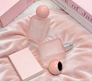 Parfum en spray mini 50ml ODM en gros, marque originale KHAKI GIRL, luxe, bonne odeur, longue durée, rose et floral frais - Product Image 1