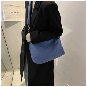 Paresseux étudiant vent sac fourre-tout <span class=keywords><strong>2022</strong></span> nouvelle <span class=keywords><strong>marée</strong></span> femme toile unique sac à bandoulière <span class=keywords><strong>grande</strong></span> capacité sac à bandoulière incliné - Product Image 4