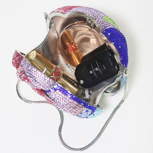 กระเป๋าคลัทช์งานเลี้ยงกลางคืนสุดหรูสำหรับผู้หญิง ดีไซน์ดอกกุหลาบหลายดอก สไตล์อเมริกัน ประดับเพชรคริสตัล สายโซ่แฟชั่น สำหรับงานเลี้ยง - Product Image 5