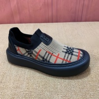 Chaussures de sport décontractées pour hommes de haute qualité, légères, respirantes, avec semelle en caoutchouc souple, pour la course à pied, la marche et le fitness