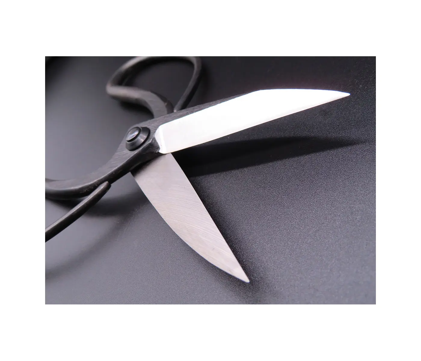 Jpan traditional manufacturing long kit curved garden scissors