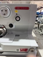 Machine à coudre industrielle haute vitesse VMA Nice Price pour boutonnières, idéale pour jeans, pantalons et vêtements décontractés
