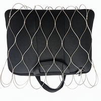 Bolsa Protectora de Malla de Cuerda Duradera de Acero Inoxidable SS304 Modelo YT02 a Prueba de Manipulaciones para Mochila Escolar de Jardín de Infantes, Casco y Lámpara