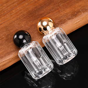 Venta al por mayor de lujo vacío vidrio Colonia Spray botella con bomba de loción diseño portátil recargable Reed difusor - Product Image 4