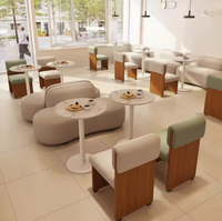 Ensemble de mobilier de restaurant commercial de luxe, tables et chaises en bois pour salle à manger, utilisation dans les cafés, restaurants