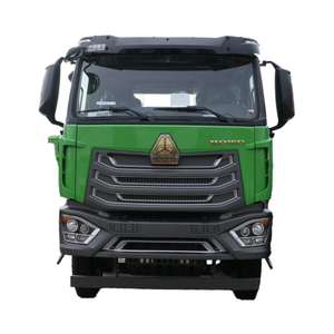 強力な350馬力8x4ダンプトラック-Sinotruk HOWO N7W効率的なローディングと運搬 - Product Image 1