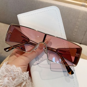 Lunettes de soleil Y2K Shield à monture intégrale UV400 pour femmes, protection solaire, style tendance - Product Image 2