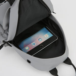 Sac de poitrine pour homme tendance, gris, revêtement PU, respirant, résistant à l'usure, pour les trajets quotidiens, sac bandoulière - Product Image 3